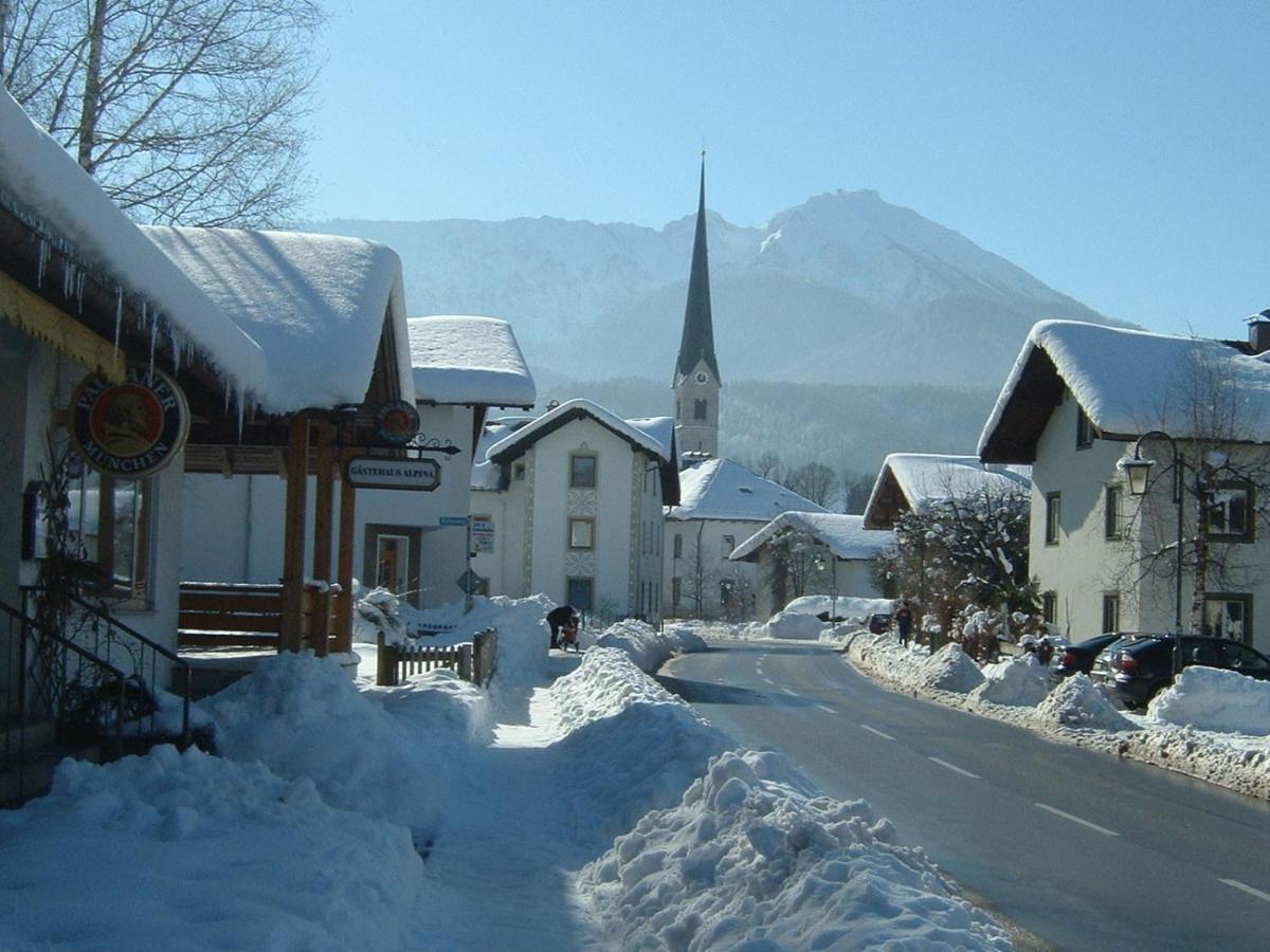Gaestehaus Alpin - Inkl. Chiemgau-Karte แบร์เกน ภายนอก รูปภาพ