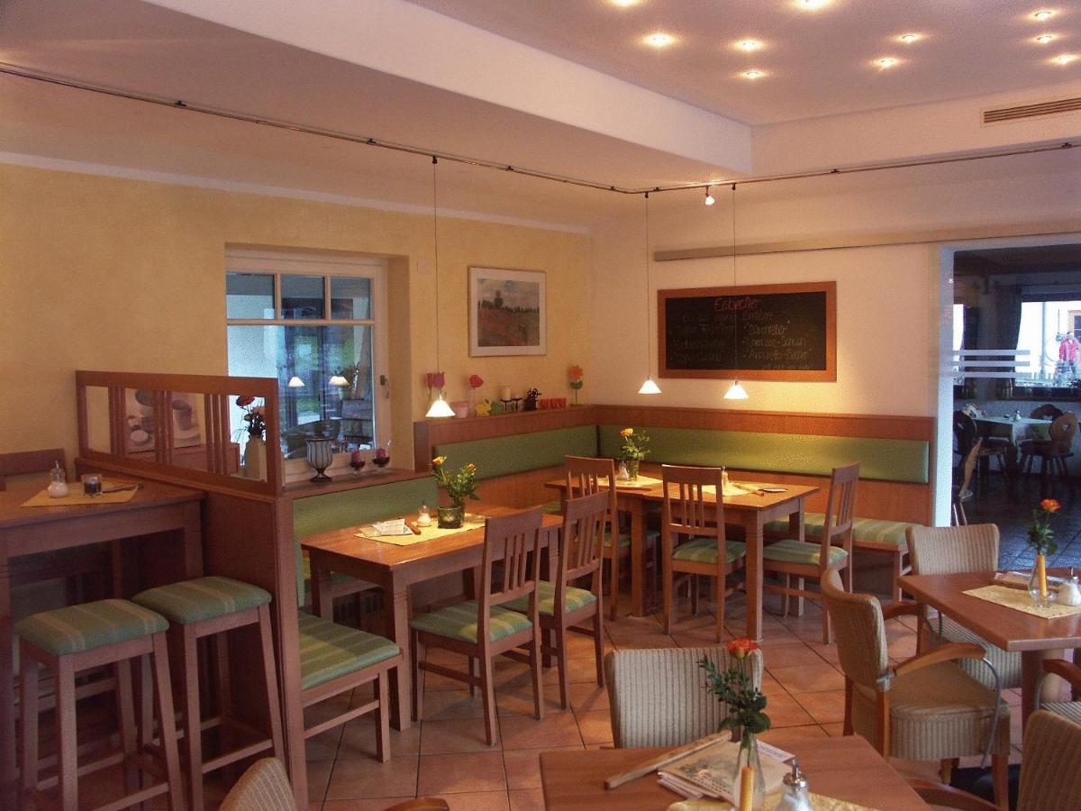 Gaestehaus Alpin - Inkl. Chiemgau-Karte แบร์เกน ภายนอก รูปภาพ