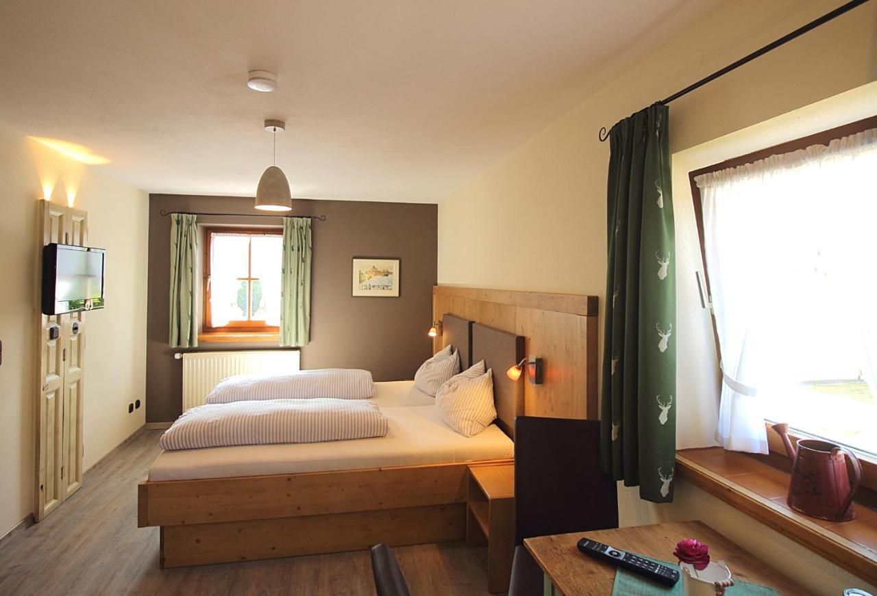 Gaestehaus Alpin - Inkl. Chiemgau-Karte แบร์เกน ภายนอก รูปภาพ