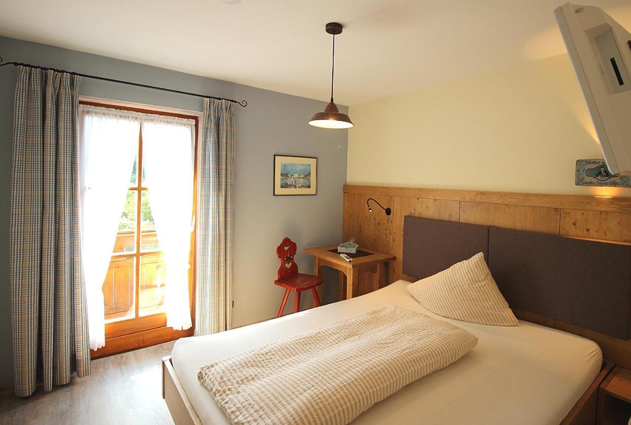 Gaestehaus Alpin - Inkl. Chiemgau-Karte แบร์เกน ภายนอก รูปภาพ